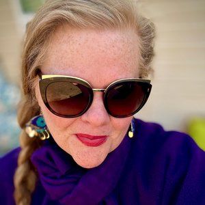 Meet your Posher, Gina